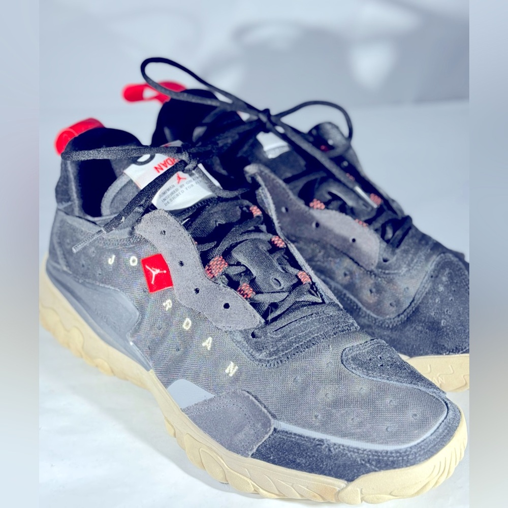 Nike‎ Air Jordan Delta 2